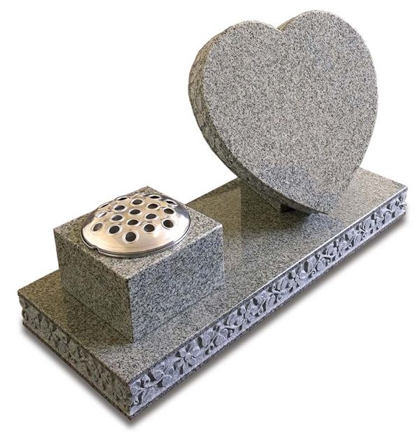 Colwick Heart Memorial