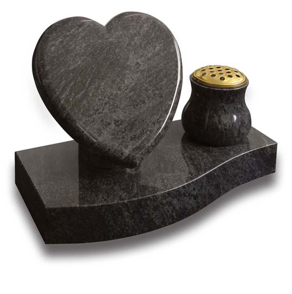 Maplebeck Heart Memorial